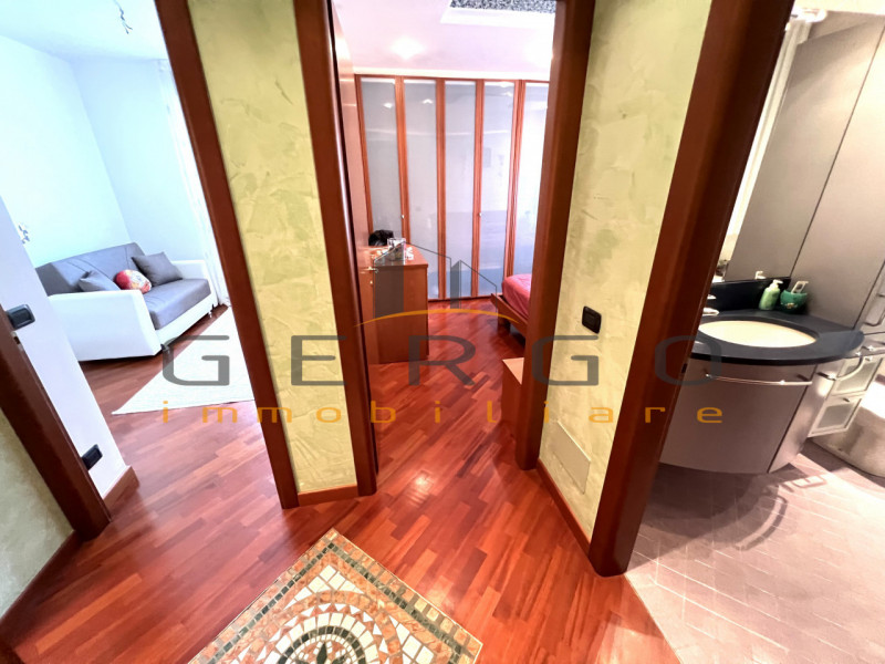 (Per INFO Cristina 3389226442) Abano Terme, comodo a tutti i servizi raggiungibili a piedi, propo...