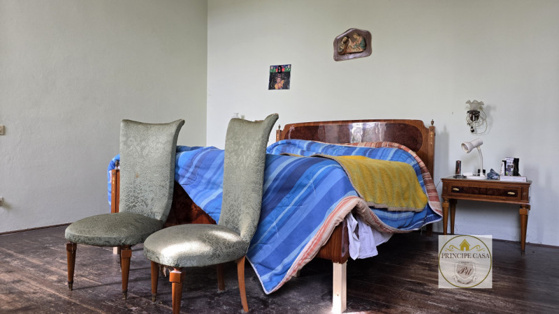Rif. S441 - Proponiamo in vendita compendio immobiliare di pregio composto da villa storica svilu...