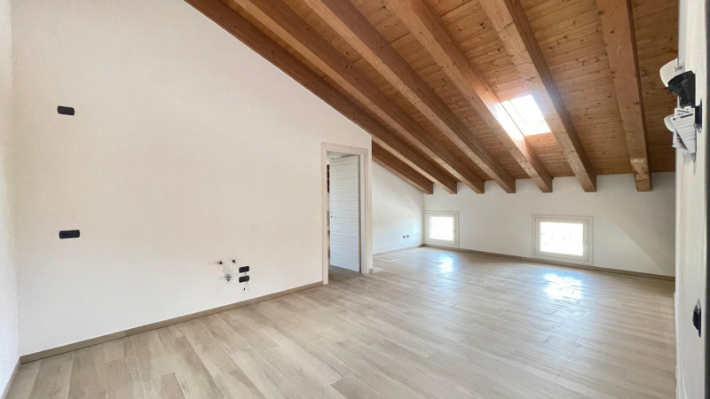 Ciao da Arcobaleno Immobiliare!  
Oggi ti presentiamo un appartamento nuovo a Boara Pisani, pront...