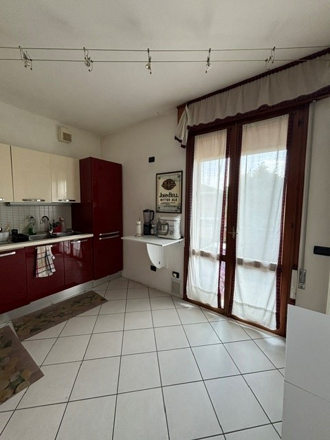 San Carlo-San Gregorio: in piccola palazzina ottimamente mantenuta e con recenti lavori di ristru...