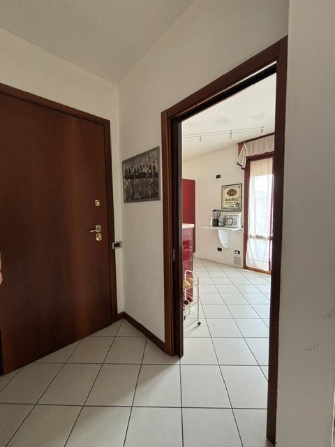San Carlo-San Gregorio: in piccola palazzina ottimamente mantenuta e con recenti lavori di ristru...