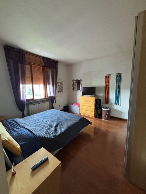 San Carlo-San Gregorio: in piccola palazzina ottimamente mantenuta e con recenti lavori di ristru...