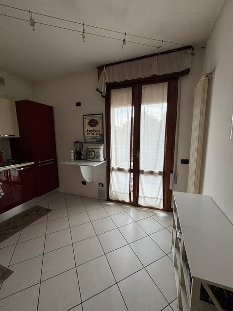 San Carlo-San Gregorio: in piccola palazzina ottimamente mantenuta e con recenti lavori di ristru...