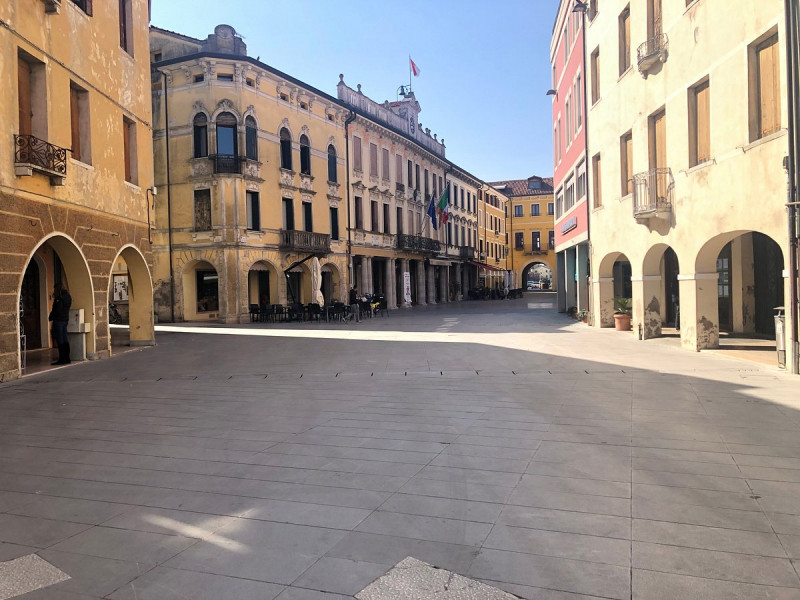 MOTTA DI LIVENZA - (TV)
Scopri questa splendida casa singola terratetto situata nel cuore di Mott...