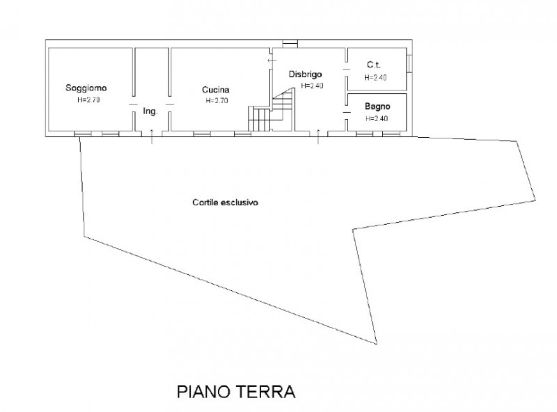 A Sant'Urbano, proponiamo in vendita casa a schiera di testa, con ampi spazi e cortile esclusivo....