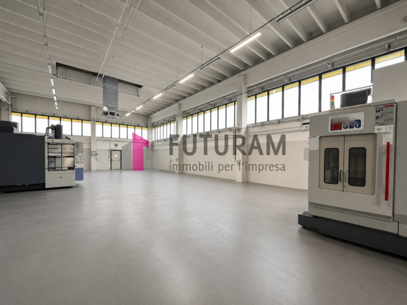 RIF: 160NMNM - FOSSO' (VE) - PER INFO 0444/310220

Propongo in affitto un capannone di 600 mq a F...