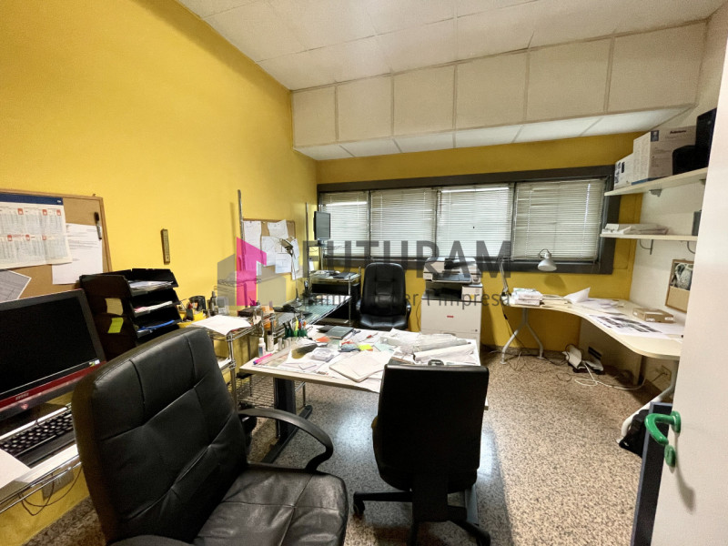 RIF: 160NMNM - FOSSO' (VE) - PER INFO 0444/310220

Propongo in affitto un capannone di 600 mq a F...