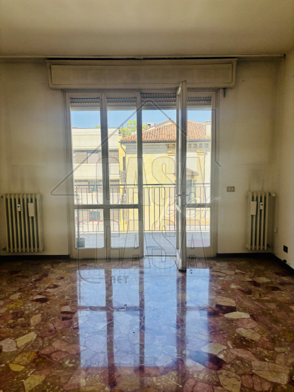 Per info Maddalena, 351 799 3937, riferimento annuncio: MD08

Padova, Corso Milano - nel cuore pu...