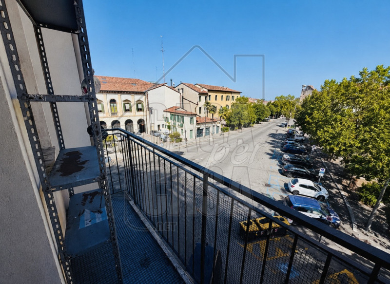 Per info Maddalena, 351 799 3937, riferimento annuncio: MD08

Padova, Corso Milano - nel cuore pu...