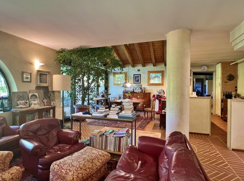 VILLA IN VENDITA AD ARCUGNANO, ZONA LAPIO - Rif. 8393

Scopri questa straordinaria villa situata ...