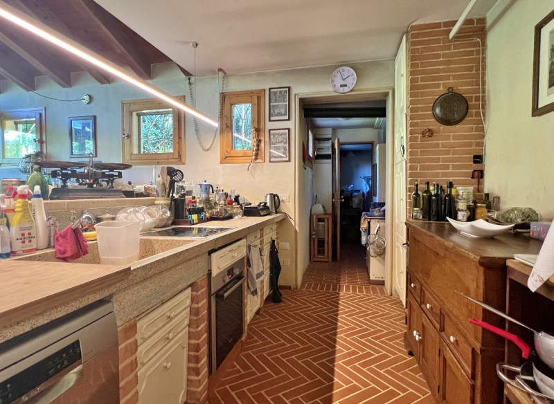 VILLA IN VENDITA AD ARCUGNANO, ZONA LAPIO - Rif. 8393

Scopri questa straordinaria villa situata ...