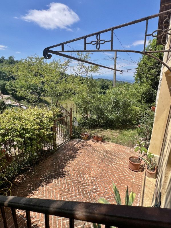VILLA IN VENDITA AD ARCUGNANO, ZONA LAPIO - Rif. 8393

Scopri questa straordinaria villa situata ...