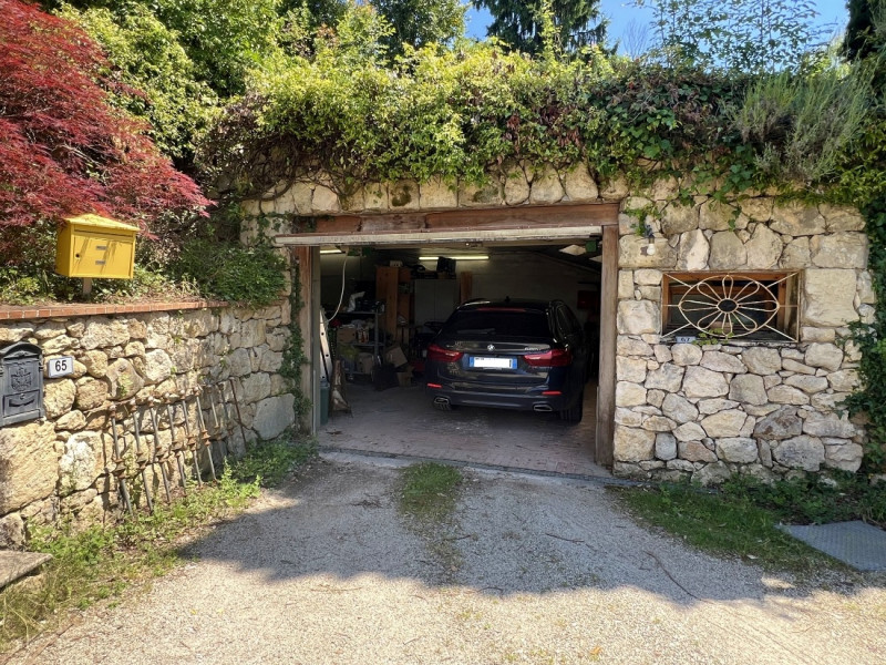 VILLA IN VENDITA AD ARCUGNANO, ZONA LAPIO - Rif. 8393

Scopri questa straordinaria villa situata ...