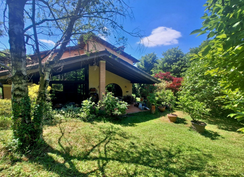 VILLA IN VENDITA AD ARCUGNANO, ZONA LAPIO - Rif. 8393

Scopri questa straordinaria villa situata ...