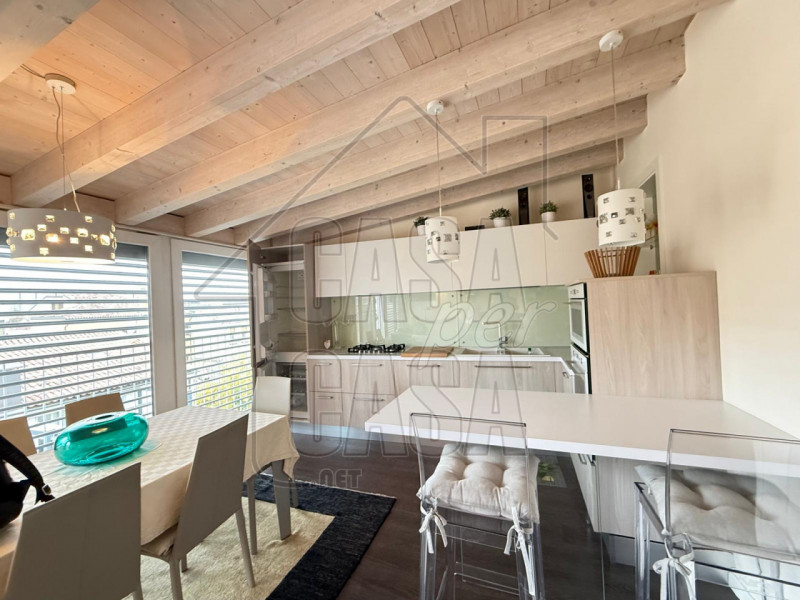 Per info, Maddalena 351 799 3937, riferimento annuncio: MD09 

Padova - In zona Ponte Molino, adi...