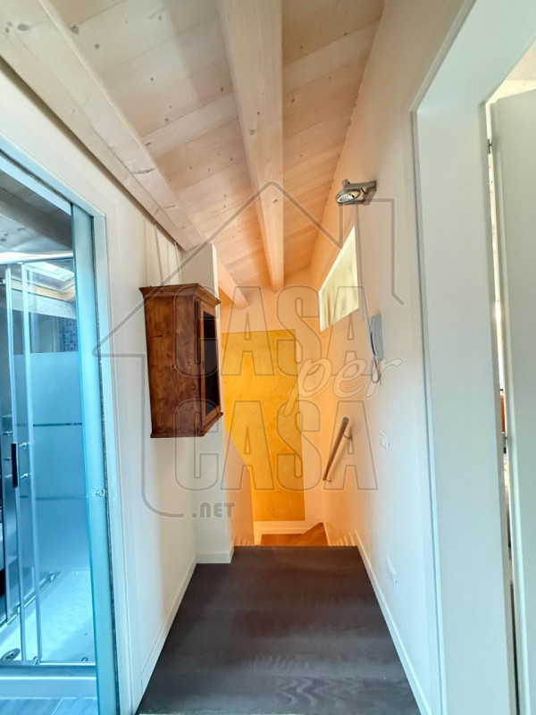 Per info, Maddalena 351 799 3937, riferimento annuncio: MD09 

Padova - In zona Ponte Molino, adi...