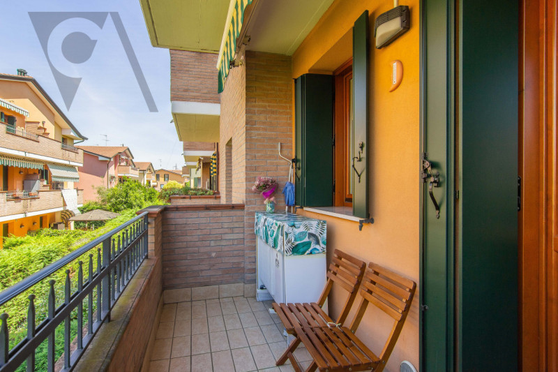 NOVENTANA - ELEGANTE DUPLEX
In una tranquilla zona residenziale, lontana dal traffico cittadino, ...