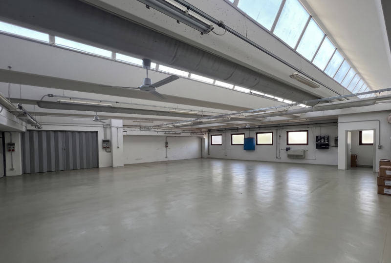 Rif. D230A (per info 393 1710719 Fabrizio - 338 9387816 Matteo)

Compendio immobiliare di 1.860 m...