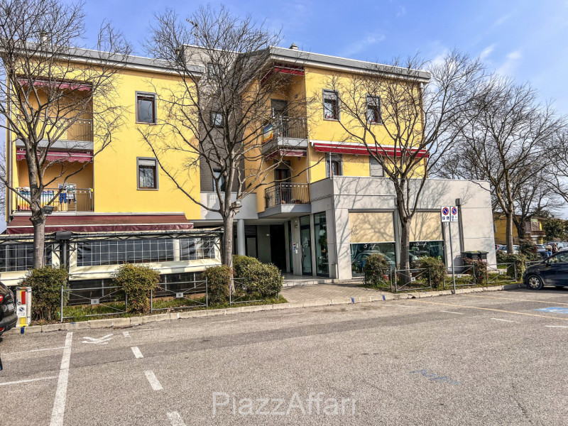Meraviglioso Duplex con Travi a Vista – Spazio e Comfort a ridosso del centro storico di Piove di...