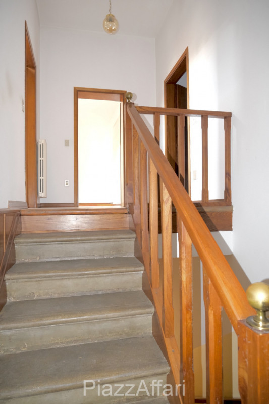 * * * PREZZO RIBASSATO * * * 

Comodo palazzetto, situato in centro storico a Piove di Sacco ( a ...