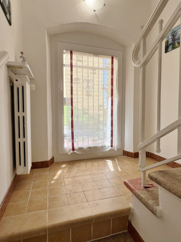 SUGGESTIVA PORZIONE BIFAMILIARE DI CASA CANTONIERA IN VENDITA A VICENZA VERSANTE EST - Rif. 8394
...
