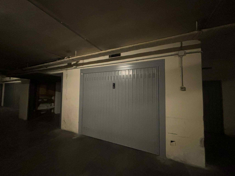 Scopri questo splendido appartamento quadrilocale situato nel centro di Vittorio Veneto, una dell...