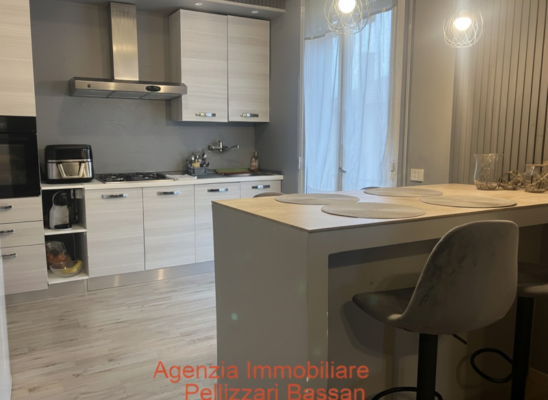 Situata nel cuore di Nervesa della Battaglia, a pochi passi dal centro, proponiamo in vendita una...