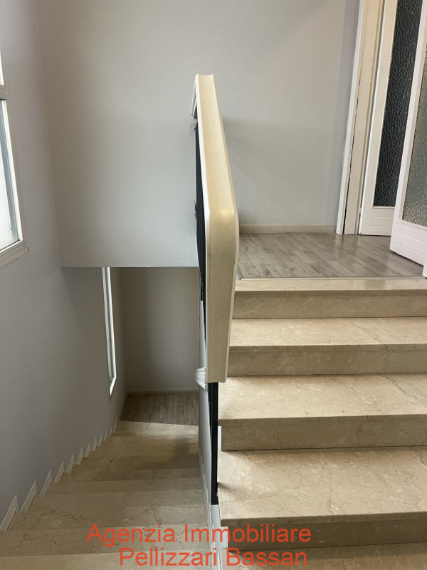 Situata nel cuore di Nervesa della Battaglia, a pochi passi dal centro, proponiamo in vendita una...