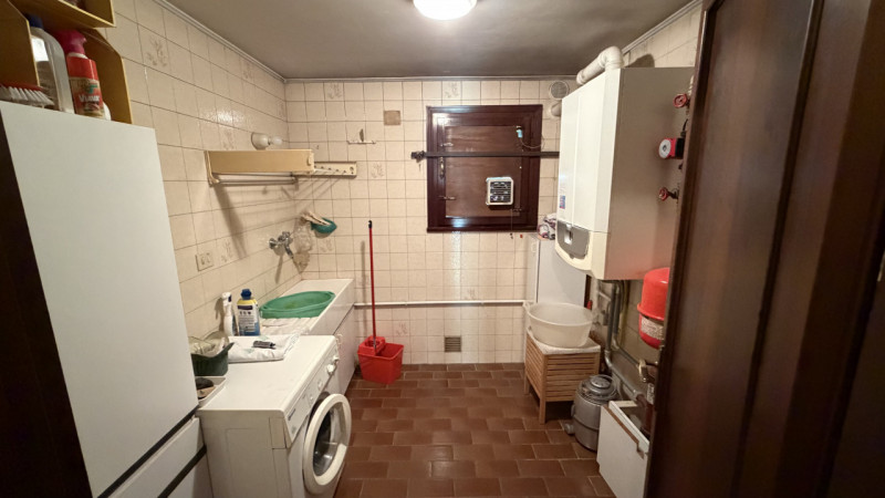 Scoprite un'opportunità unica nel cuore della zona residenziale di Ponte di Brenta. Questa villa ...