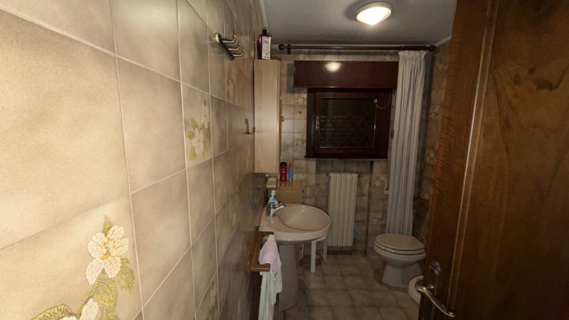 Scoprite un'opportunità unica nel cuore della zona residenziale di Ponte di Brenta. Questa villa ...
