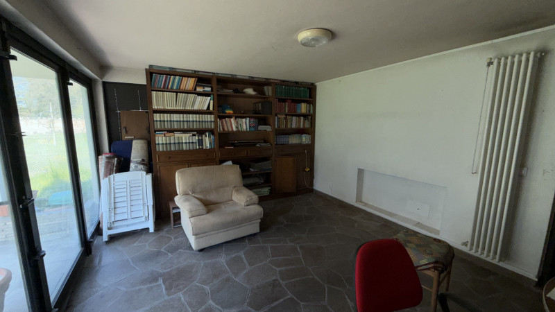 Scoprite un'opportunità unica nel cuore della zona residenziale di Ponte di Brenta. Questa villa ...