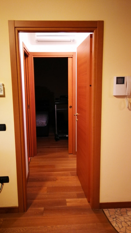 In un contesto residenziale tranquillo e strategico, proponiamo in locazione un elegante appartam...