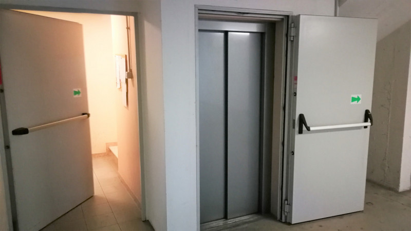 In un contesto residenziale tranquillo e strategico, proponiamo in locazione un elegante appartam...