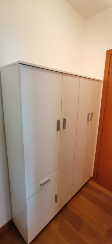 In un contesto residenziale tranquillo e strategico, proponiamo in locazione un elegante appartam...