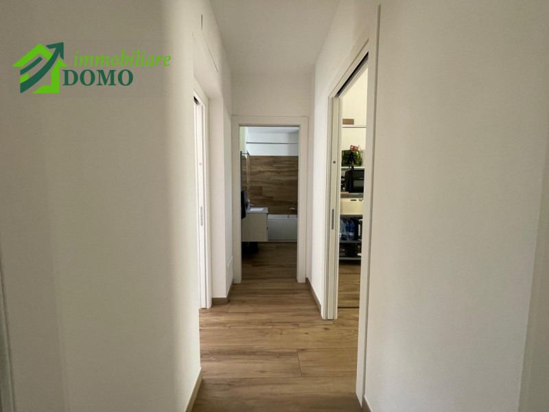 VELO D'ASTICO: VILLA SINGOLA CON GIARDINO €399.000
info 0445-527455

BUONI MOTIVI PER ACQUISTARE:...