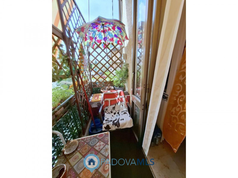 Immobile in esclusiva al Gruppo Padova MLS
PORZIONE DI BIFAMILIARE CON GIARDINO – ARCELLA/S.BELLI...