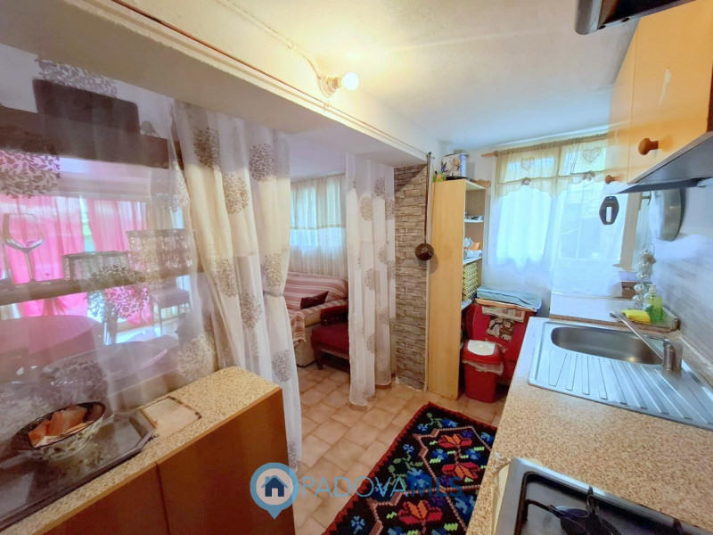 Immobile in esclusiva al Gruppo Padova MLS
PORZIONE DI BIFAMILIARE CON GIARDINO – ARCELLA/S.BELLI...