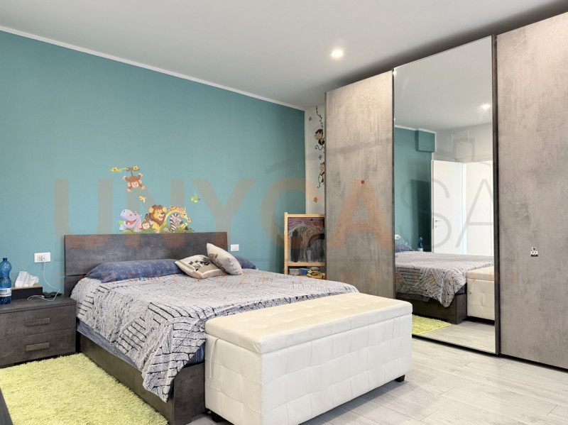 LISSARO: immersa nella tranquillità e nel verde, questa splendida casa singola completamente rist...