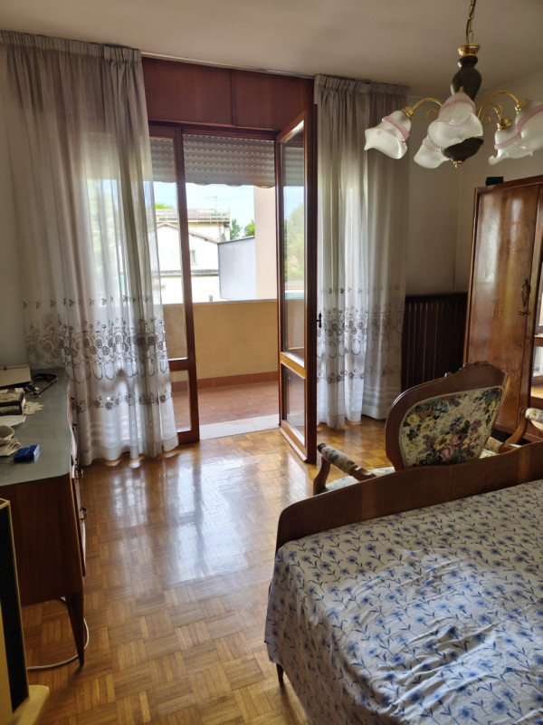 A Padova scopri questa straordinaria opportunità di acquistare una casa a schiera centrale situat...