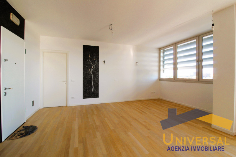 CAMPOSAMPIERO – Splendido attico ad un passo dal cielo

Scopri questo magnifico appartamento pent...