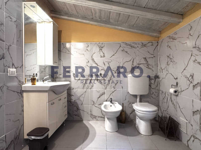 Treviso, zona San Pelaio. Codice YA7.

Proponiamo in affitto con contratto transitorio un luminos...