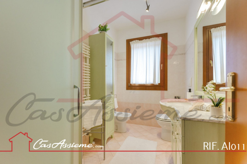 Rif. AI011
NOSTRA ESCLUSIVA - PRENOTA IL TUO OPEN HOUSE!
Nel cuore di Rossano Veneto, in un quart...