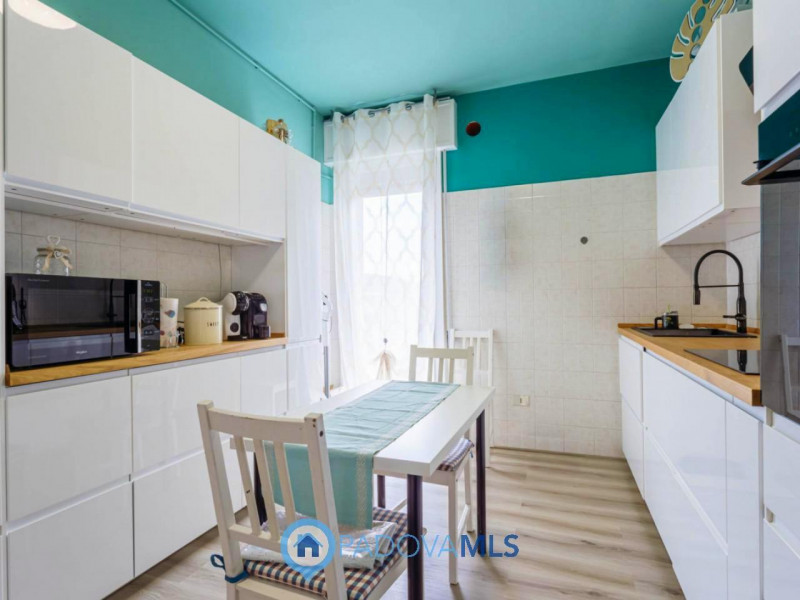 Immobile in esclusiva al Gruppo Padova MLS 

Arcella, San Bellino: appartamento in palazzina di s...
