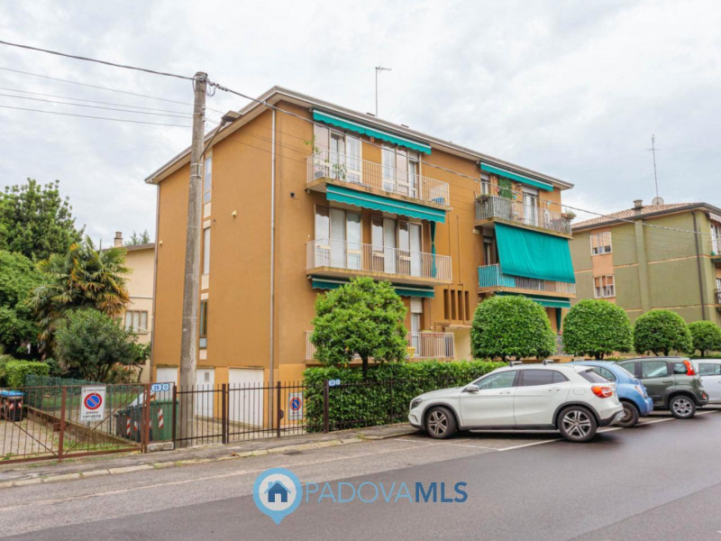 Immobile in esclusiva al Gruppo Padova MLS 

Arcella, San Bellino: appartamento in palazzina di s...
