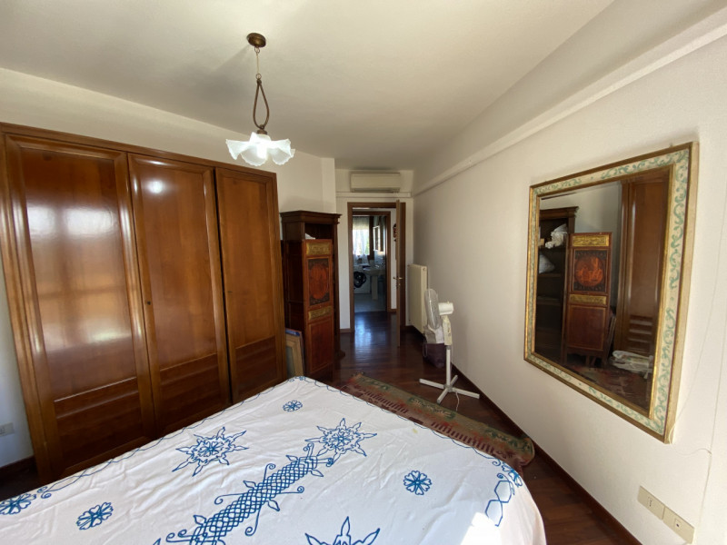 Luminosità e Spazio: Splendido Ultimo Piano nel Cuore dei Ferrovieri
Se cerchi una casa che unisc...