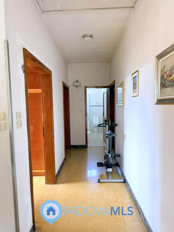 Immobile in esclusiva al Gruppo Padova MLS

Nel cuore del quartiere residenziale di Camin, a poch...