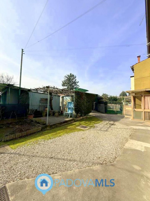 Immobile in esclusiva al Gruppo Padova MLS

Nel cuore del quartiere residenziale di Camin, a poch...