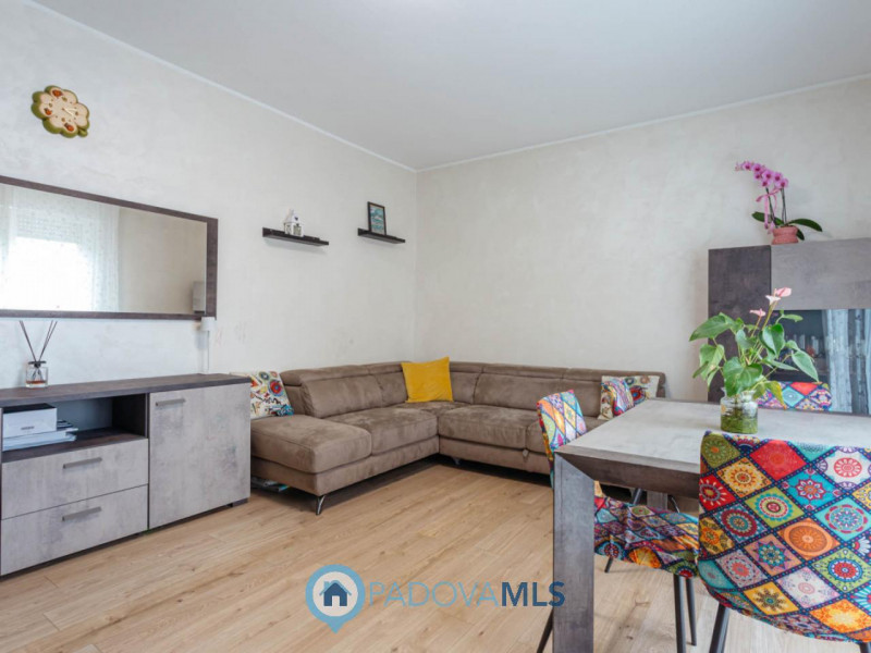 Immobile in esclusiva al Gruppo Padova MLS
Arcella, San Bellino: appartamento in palazzina di sol...