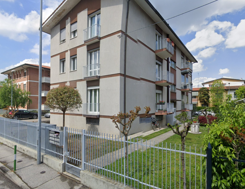 In una delle zone più ricercate di Padova, precisamente nel quartiere Bassanello-Guizza, vi prese...