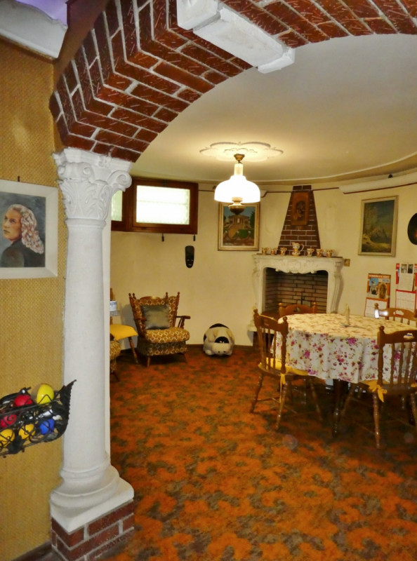 VILLINO SINGOLO DA RISTRUTTURARE IN POSIZIONE SEMICOLLINARE CON GIARDINO E VISTA PANORAMICA – Rif...
